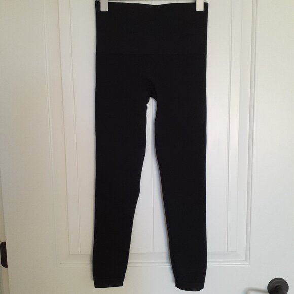 Set of 2 Spanx Look At Me Now Seamless Leggings Black Blue Size M - Picture 3 of 14